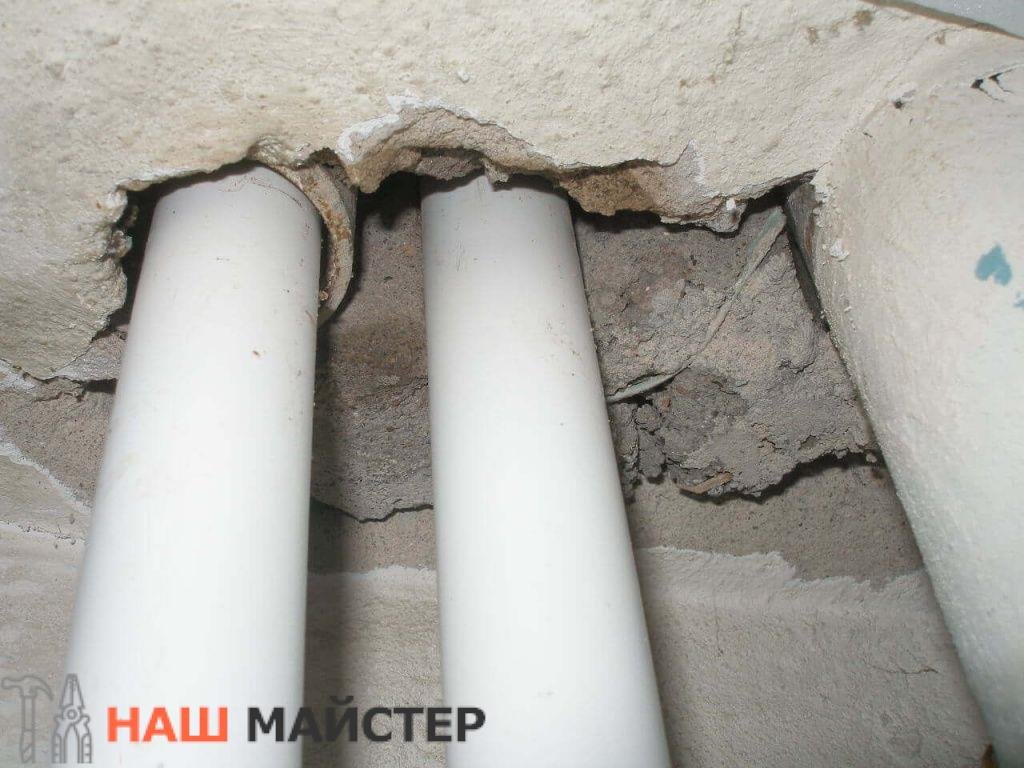 Як встановлюють сонячну станцію на плоскому даху? На плоских дахах використовується баластна система кріплення. Ми не свердлимо дах і не порушуємо гідроізоляцію, адже саме вона є основою даху. Замість ...