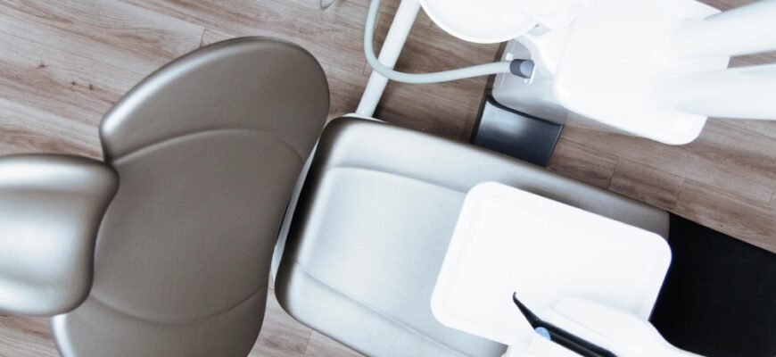 Стоматологія у Львові: яких спеціалістів обрати для вашого здоров’я?