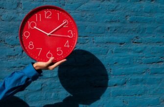 Що означає 07:07 на годиннику: ангельська нумерологія та її символіка