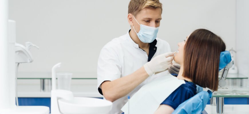 Які предмети вивчати, щоб стати успішним стоматологом: Поради та рекомендації