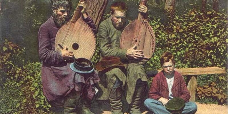 Кобзарю чи кобзаре: як правильно відмінювати слово за правилами?