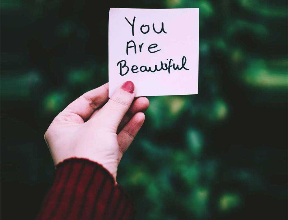 Компліменти дівчині ідей