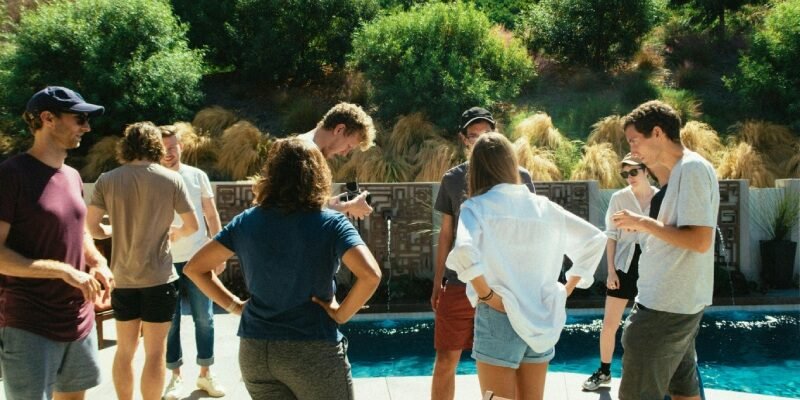 Як влаштувати незабутню вечірку на дачі: поради та ідеї для успіху