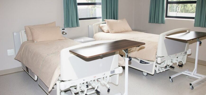 Регулювання медичних ліжок: важливість нахилу спинки та ніг для пацієнта