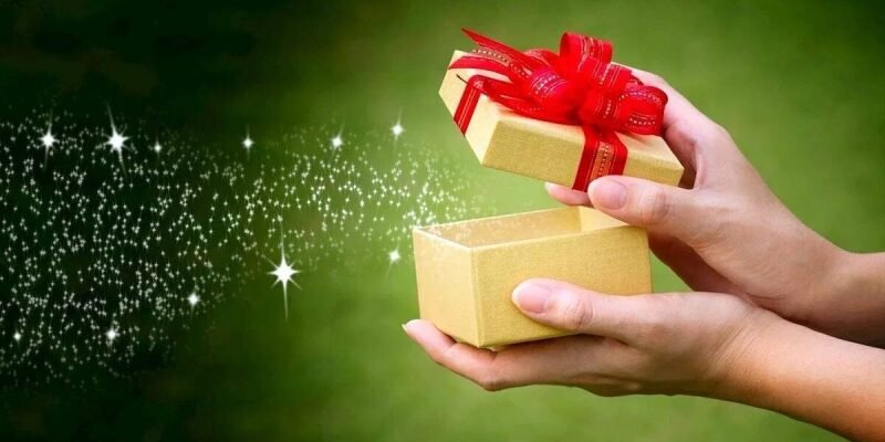 Сердечні привітання з днем народження для Галини: вірші, слова, листівки