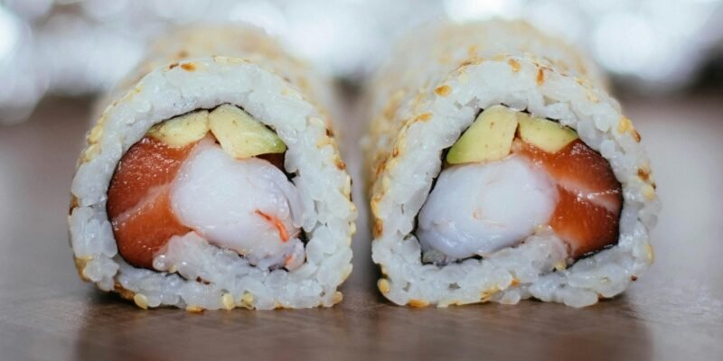 Доставка суші від Арасака Суші в Києві: збережіть свіжість вдома!