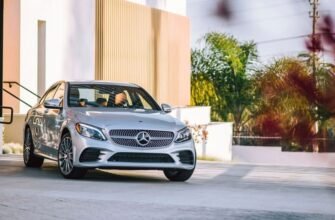 Купівля Mercedes C300 на аукціоні в США: 5 ключових кроків для успіху
