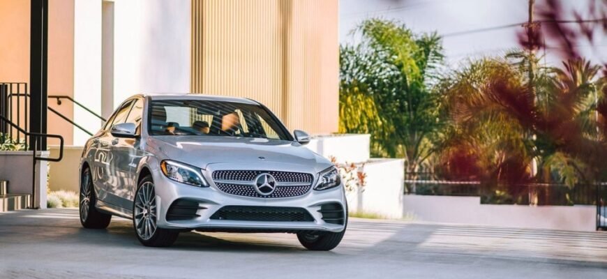 Купівля Mercedes C300 на аукціоні в США: 5 ключових кроків для успіху
