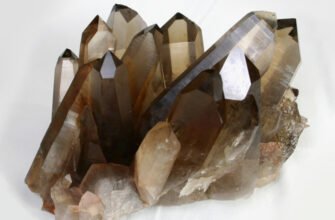 Димчастий кварц: властивості, значення та енергетика мінералу