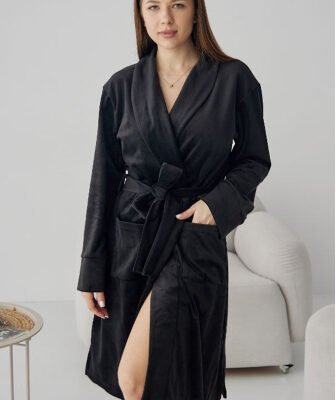 Велюрові халати від виробника: вибір найкращої якості та стилю